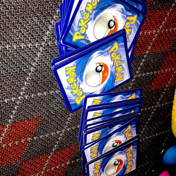 Pokémon - Picture 2 of 2